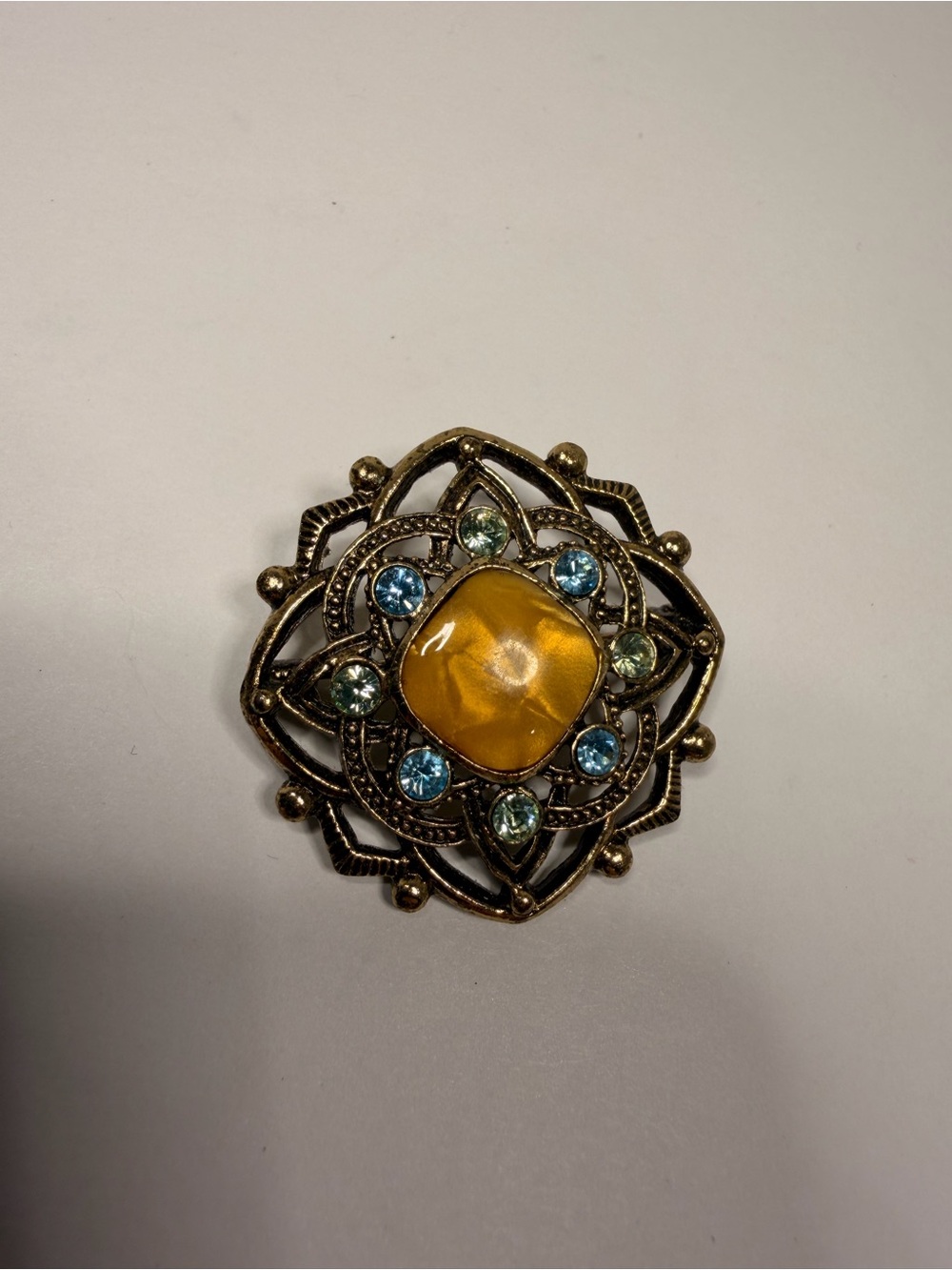 Vintage Goldtone Amber
Rhinestone Brooch